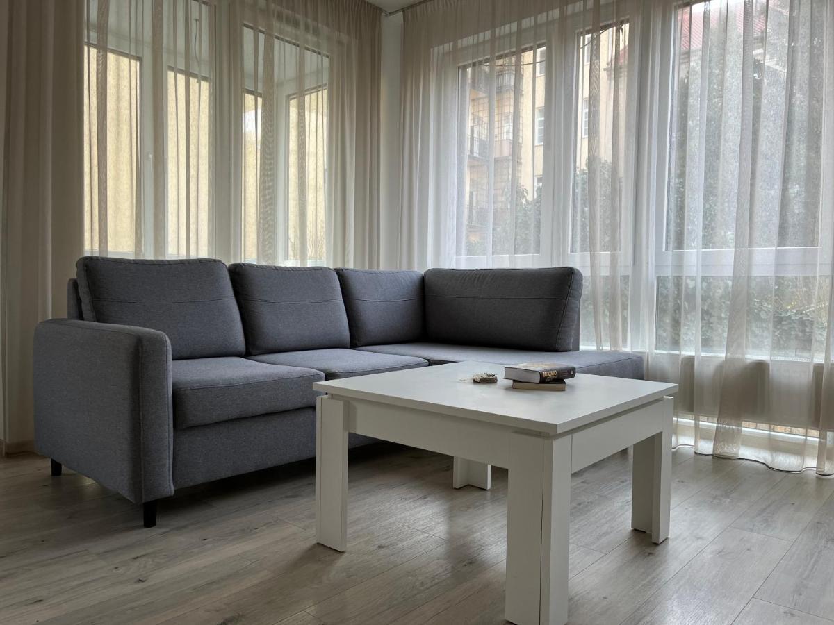 Elegant Escape Apartment II - City Centre براتسيلافا المظهر الخارجي الصورة