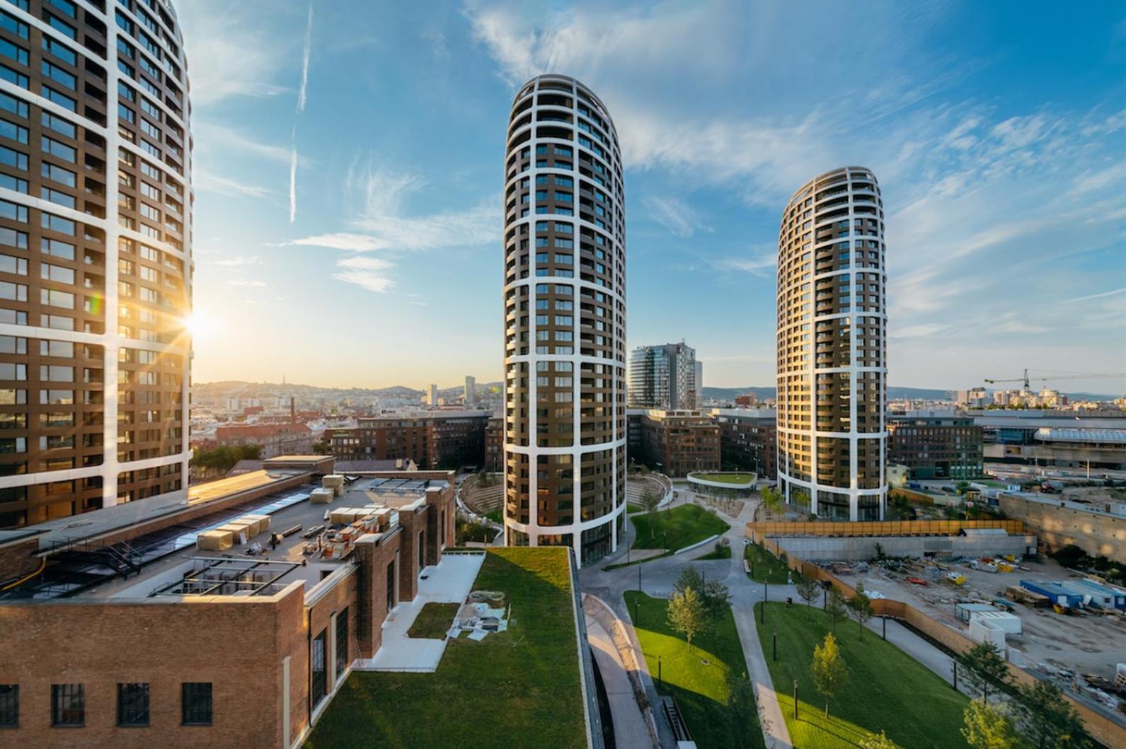 Elegant Escape Apartment II - City Centre براتسيلافا المظهر الخارجي الصورة